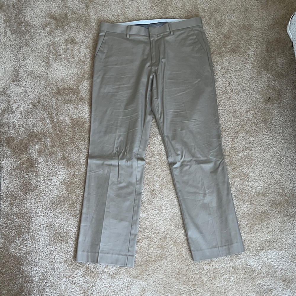 Murano dress pants size 34x30 tan